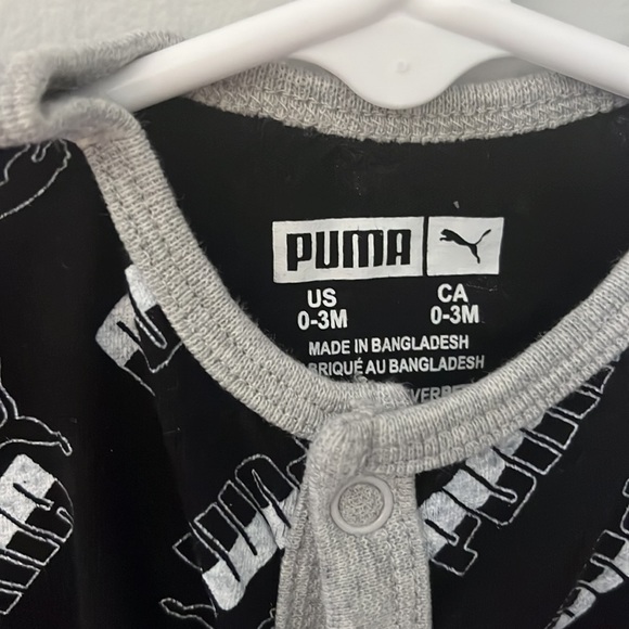 (0-3m) 4/$20 Black Puma Footie Sleeper - Picture 2 of 4